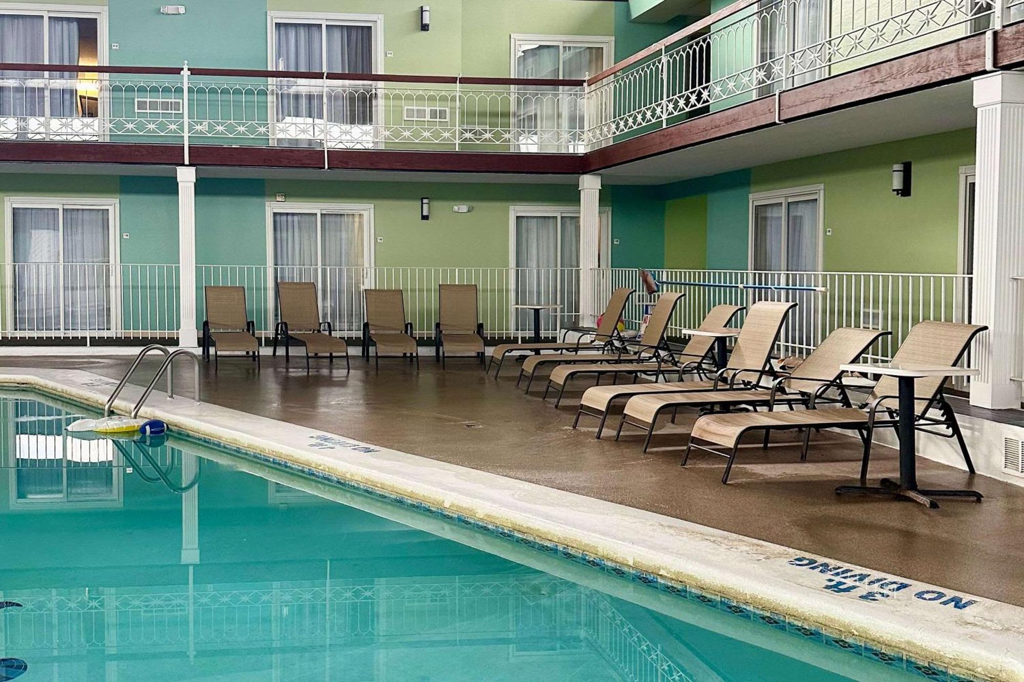 Quality Inn & Suites Coldwater Near I-69 Exterior foto